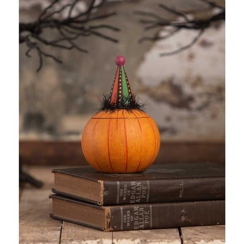 Figurines Jackie Yell-O-Ween by Johanna Parker for Bethany Lowe Designs JP4030 69 $ Shop All Quirks! Stew's Incense