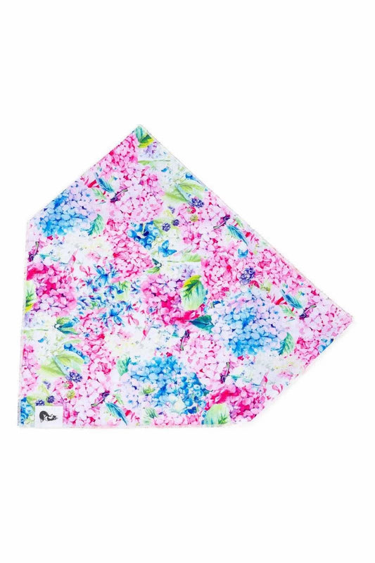 bandana Hydrangea Haven Dog Bandana BD24HH01 14 $ Shop All Aria the Fox Stew's Incense