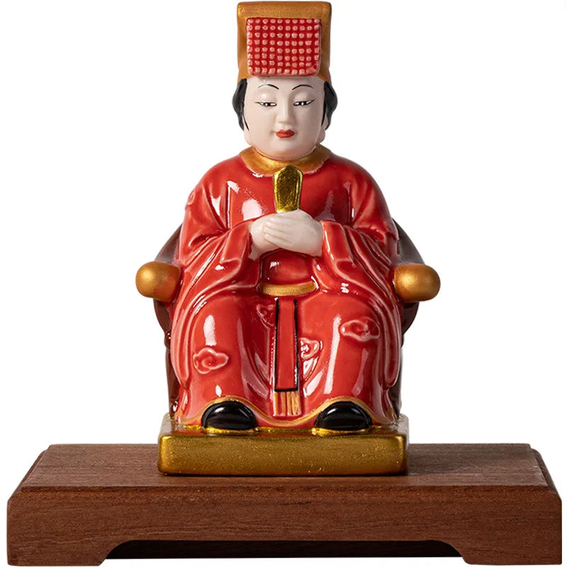 The statue of Mazu, the deity statue, the Buddha statue, the safety guarantee ornament, the sea god of Meizhou Island, the Heave