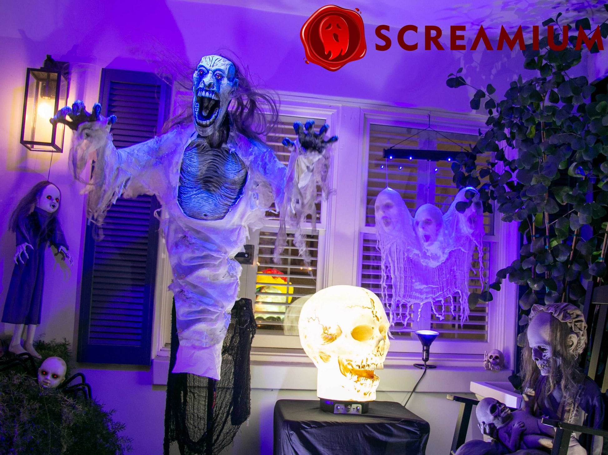 Halloween Giant Skull Animatronic Lamp Prop 20-Inch-Tall Heavy Duty Polyresin Halloween Decoration SCREAMIUM-MPN-10003 179 $ SCREAMIUM Stew's Incense