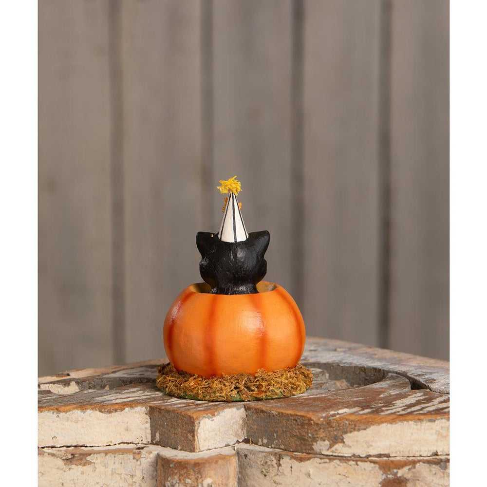 Figurines Cecil's Hang Out by Bethany Lowe Designs TD4134 39 $ Shop All Quirks! Stew's Incense