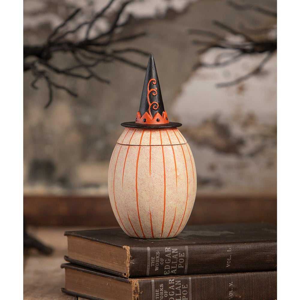 Figurines Gourdy White-O-Ween by Johanna Parker for Bethany Lowe Designs JP4032 69 $ Shop All Quirks! Stew's Incense