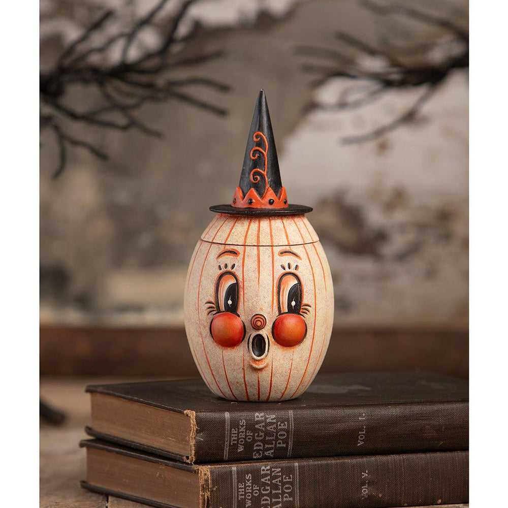 Figurines Gourdy White-O-Ween by Johanna Parker for Bethany Lowe Designs JP4032 69 $ Shop All Quirks! Stew's Incense