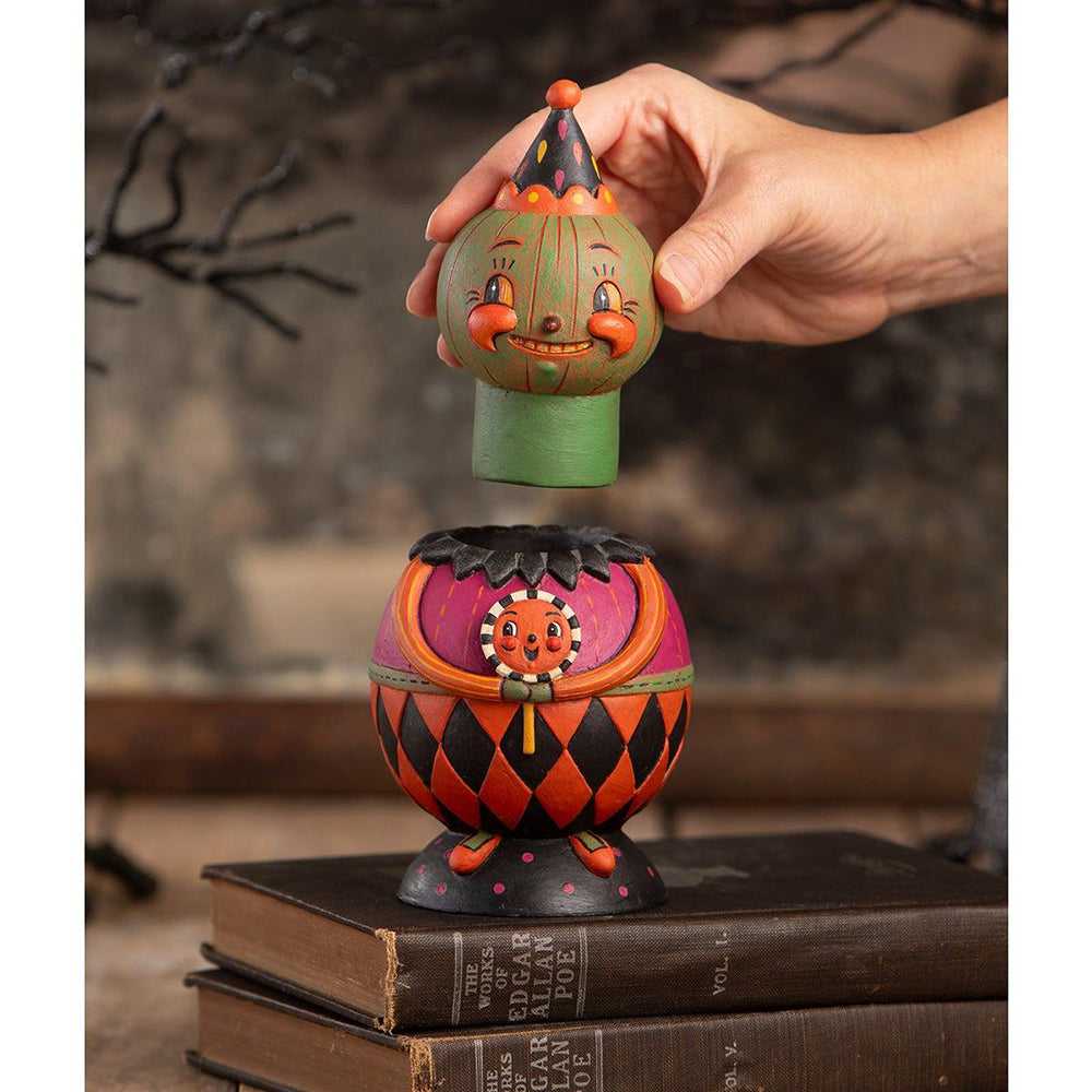 Figurines Jackie Green-O-Ween Spooks Jar Johanna Parker for Bethany Lowe Designs JP4029 89 $ Shop All Quirks! Stew's Incense