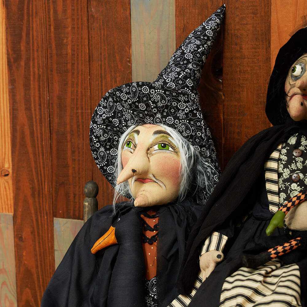 Gathered Traditions Halloween by Joe Spencer Prue Sorceress Gathered Traditions Art Doll by Joe Spencer XFGS77678 169 $ Quirks! Stew's Incense